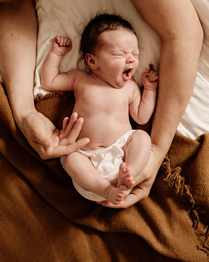 Natural newborn photographer Berkshire-21