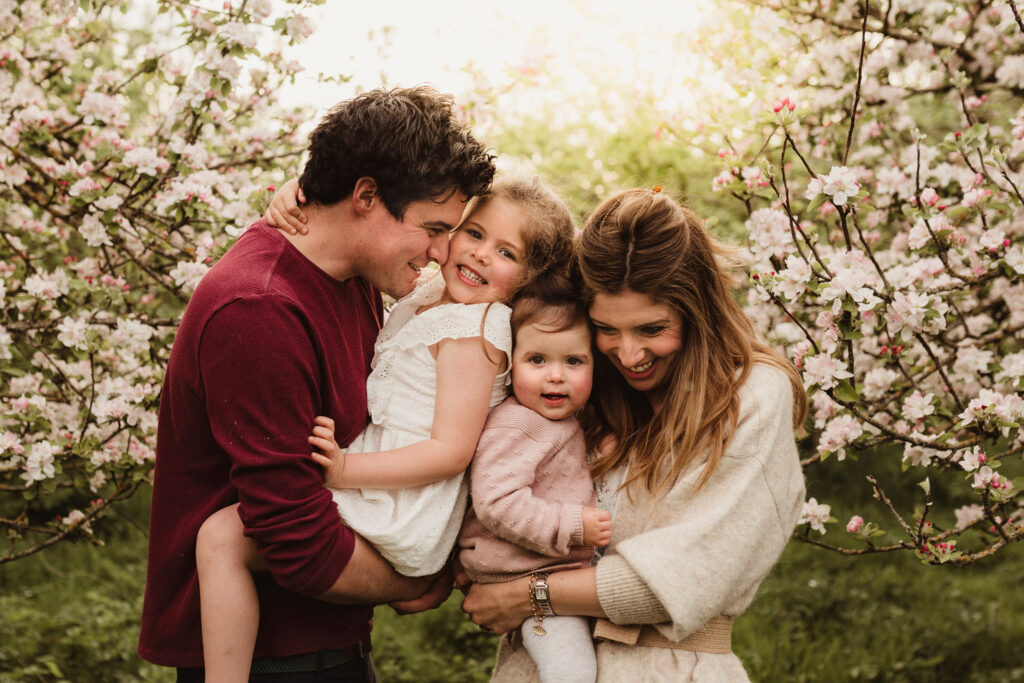 family blossom photoshoot